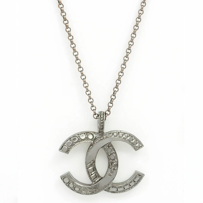 【美品】シャネル ビジュー ココマーク ガンメタカラー ラインストーン 【ペンダント】 【美品】シャネル ビジュー ココマーク ガンメタカラー ラインストーン 【ペンダント】