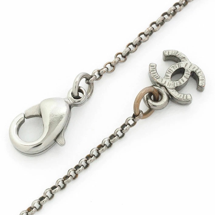 【美品】シャネル ビジュー ココマーク ガンメタカラー ラインストーン 【ペンダント】 【美品】シャネル ビジュー ココマーク ガンメタカラー ラインストーン 【ペンダント】