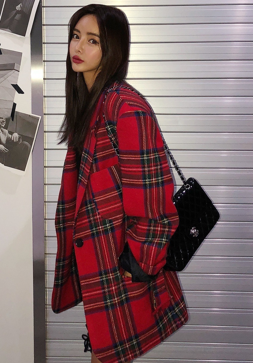 アウター ジャケット レディース 秋冬 かわいい 暖かい ショート丈 ミドル丈 長袖 襟付き スリム 細身 ウエストマーク ウエストリボン ポケット 前開き 色展開 赤 レッド サイズ S M L ジ アウター ジャケット レディース 秋冬 かわいい 暖かい ショート丈 ミドル丈 長袖 襟付き スリム 細身 ウエストマーク ウエストリボン ポケット 前開き 色展開 赤 レッド サイズ S M L ジ