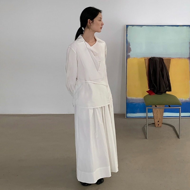 文芸感のある襟のパッチワークシャツ女性25春の新気質ゆったり系ベルトで着痩せしたトップス24639