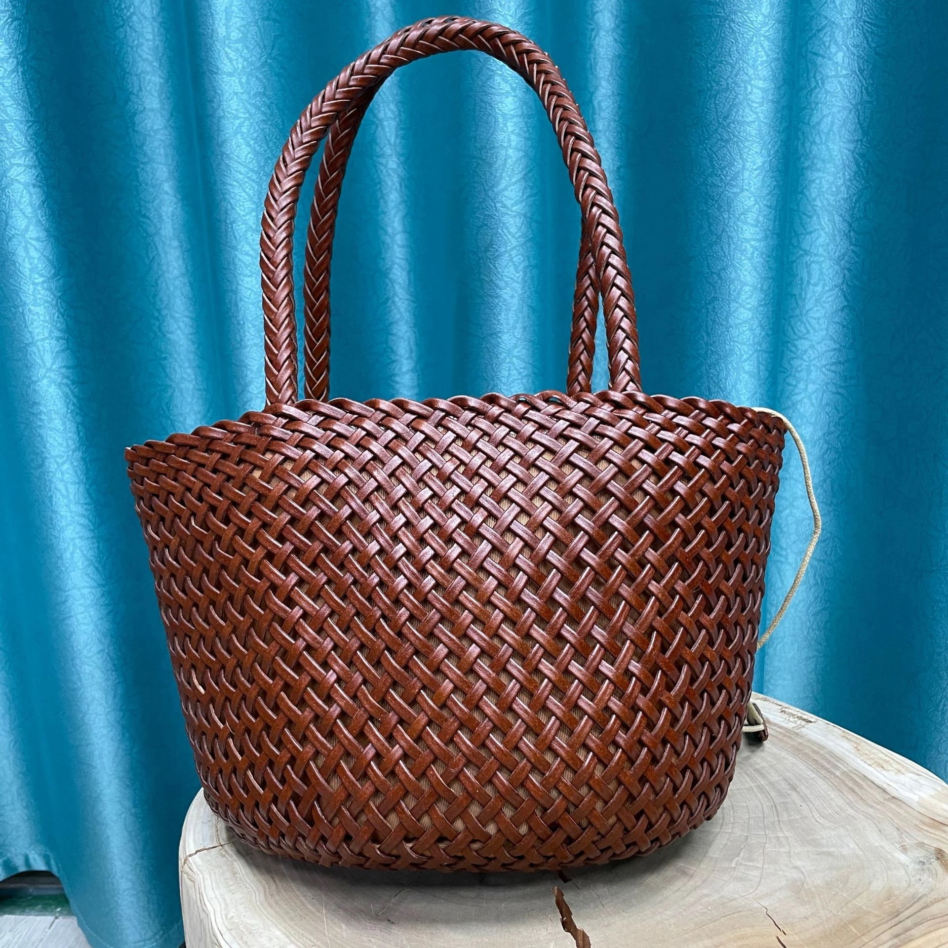 夏の新作手編みバッグ本革メッシュバッグ個性的なレディースバッグ 夏の新作手編みバッグ本革メッシュバッグ個性的なレディースバッグ