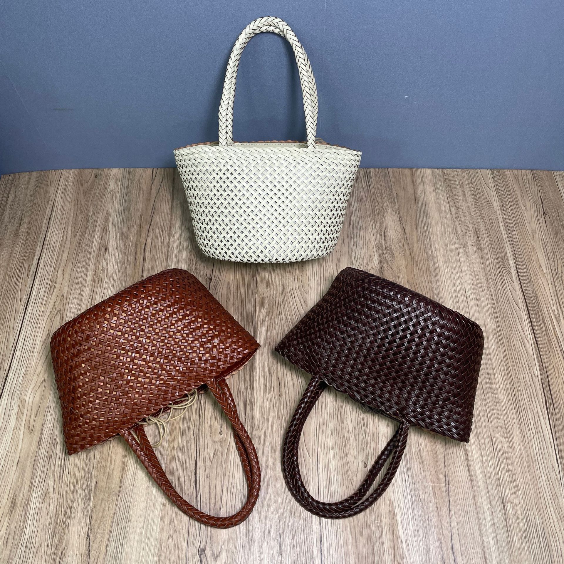 夏の新作手編みバッグ本革メッシュバッグ個性的なレディースバッグ 夏の新作手編みバッグ本革メッシュバッグ個性的なレディースバッグ