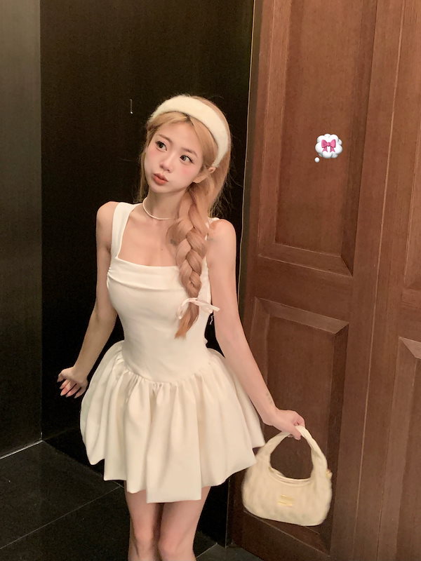 Qoo10] 白 キャミワンピース ミニ 膝上 ワンピ