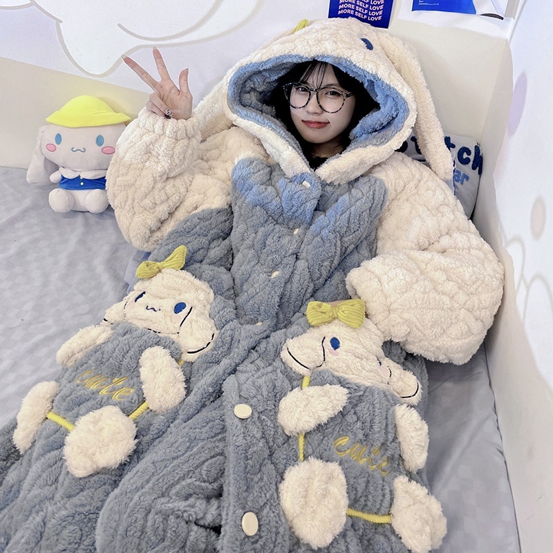 パジャマ女性用秋冬コーラルベルベット厚いベルベット三層綿入り寝衣フランネルの長い家庭服セット