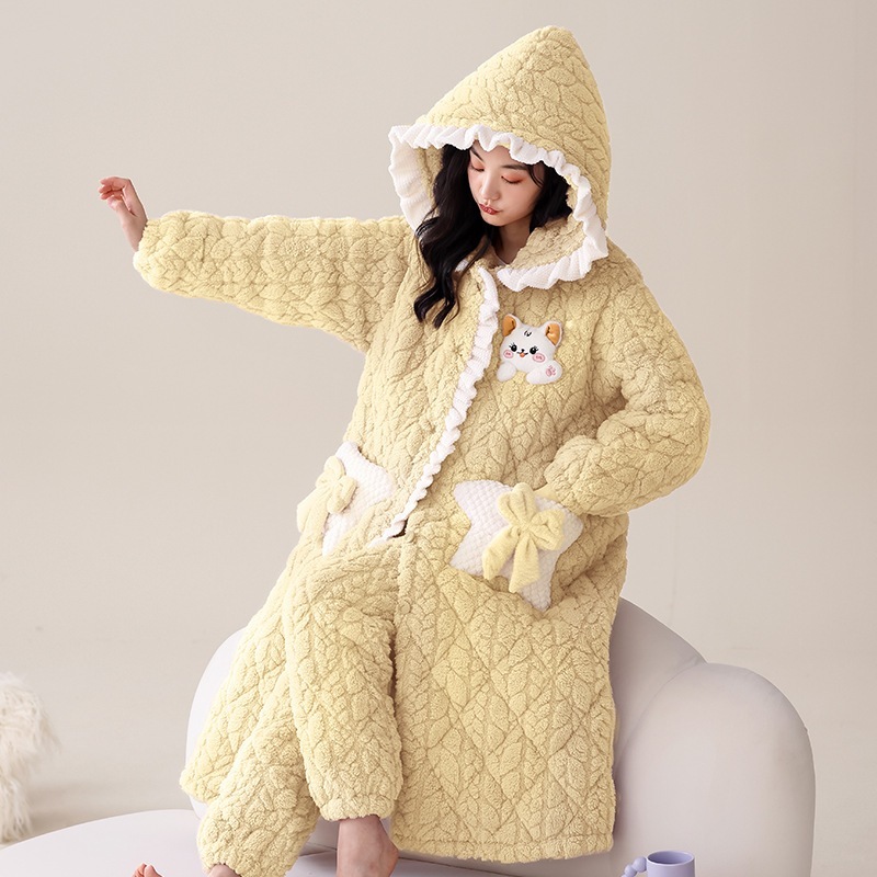 パジャマ女性用秋冬コーラルベルベット厚いベルベット三層綿入り寝衣フランネルの長い家庭服セット