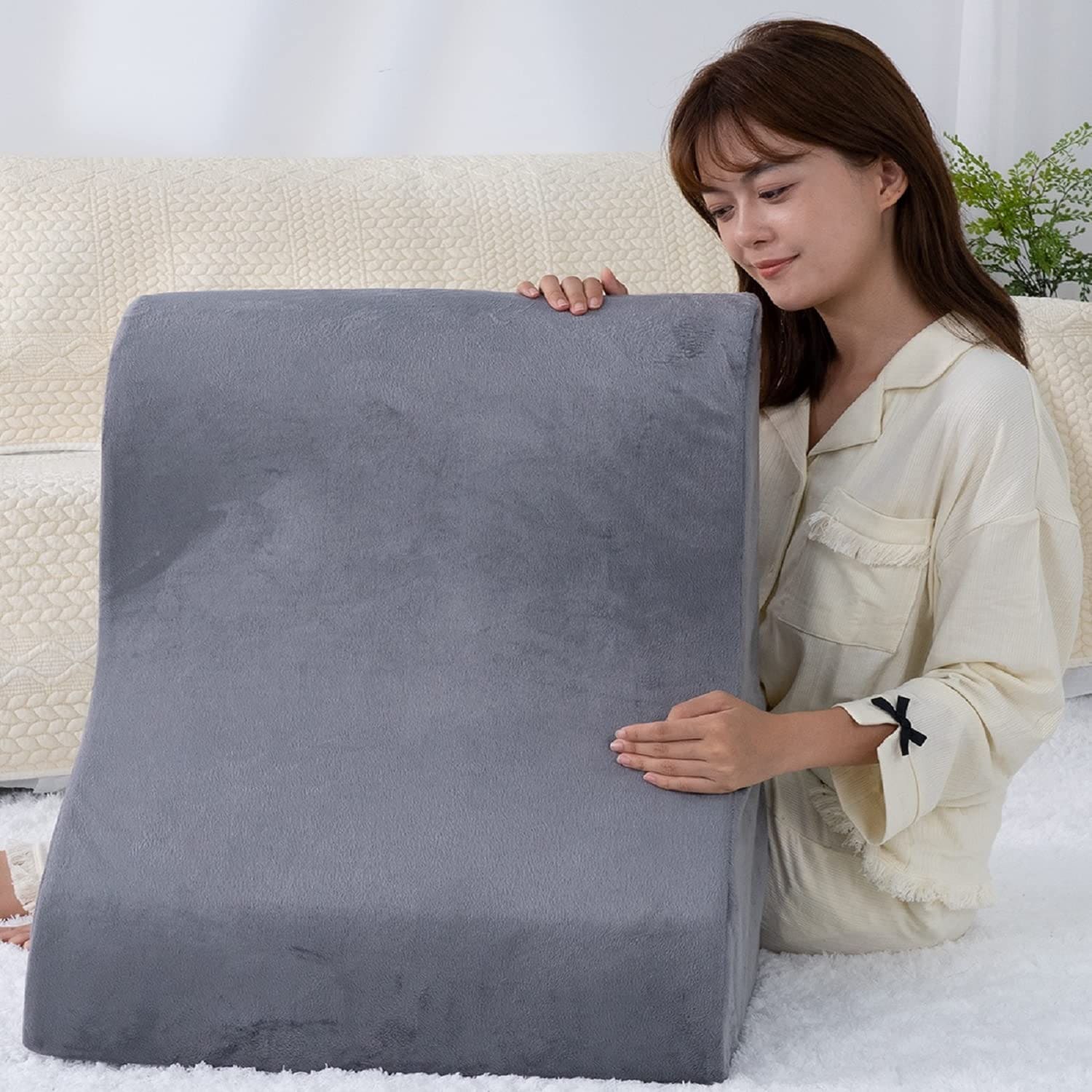 三角クッション 三角枕 腰枕 逆流性食道炎 枕 背もたれ クッション なだらか 傾斜枕 ベルボア生地 体にフィット 腰クッション 読書用 妊婦用 お年寄り 老人用 グレー 三角クッション 三角枕 腰枕 逆流性食道炎 枕 背もたれ クッション なだらか 傾斜枕 ベルボア生地 体にフィット 腰クッション 読書用 妊婦用 お年寄り 老人用 グレー