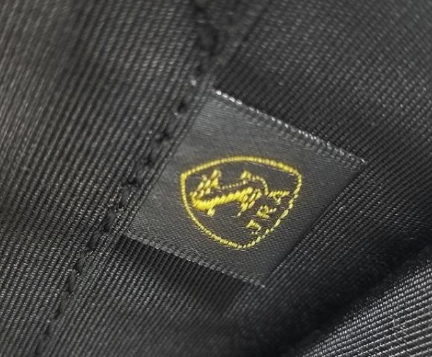 CROCODILE DS-001 DRESS CLOSET クロコダイル ドレスクローゼット クラッチバッグ/セカンドバッグ クロコダイル革/レザー 艶有ブラック/ホワイト/ゴールド CROCODILE DS-001 DRESS CLOSET クロコダイル ドレスクローゼット クラッチバッグ/セカンドバッグ クロコダイル革/レザー 艶有ブラック/ホワイト/ゴールド