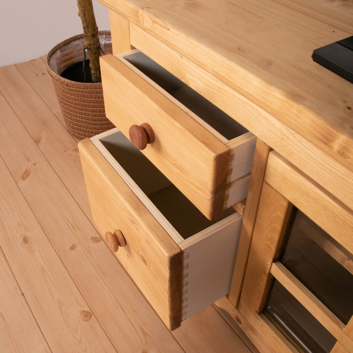 テレビ台 ローボード カントリー調 パイン材 Farmer 幅120cm TVボード TV台 テレビラック 収納 家具 棚 天然木 完成品 リビング TV 幅120 AVボード 木製 無垢 テレビ台 ローボード カントリー調 パイン材 Farmer 幅120cm TVボード TV台 テレビラック 収納 家具 棚 天然木 完成品 リビング TV 幅120 AVボード 木製 無垢