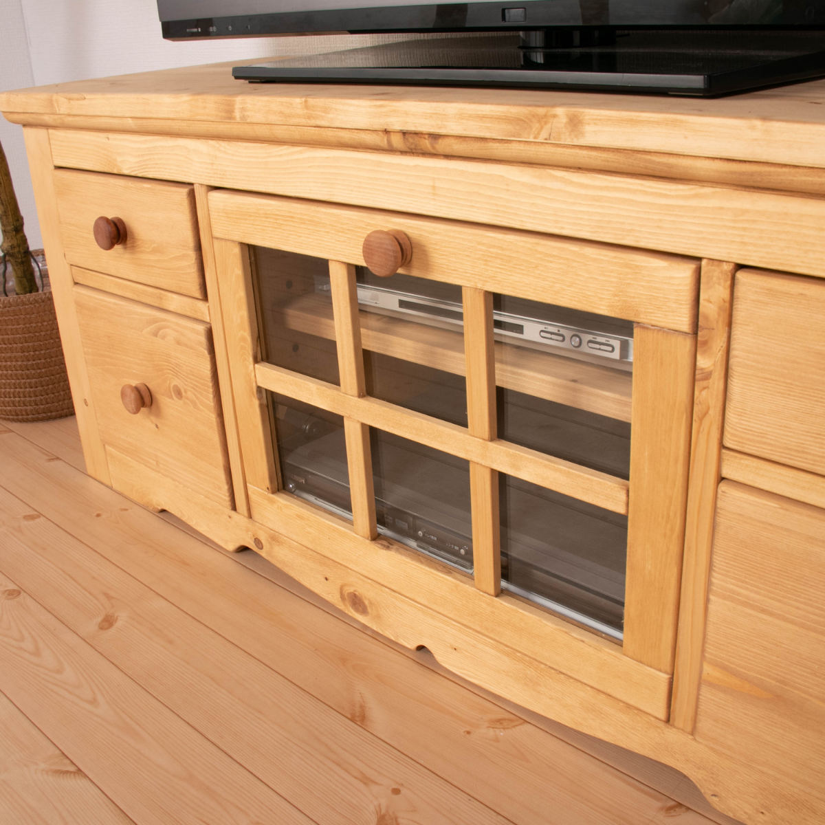 テレビ台 ローボード カントリー調 パイン材 Farmer 幅120cm TVボード TV台 テレビラック 収納 家具 棚 天然木 完成品 リビング TV 幅120 AVボード 木製 無垢 テレビ台 ローボード カントリー調 パイン材 Farmer 幅120cm TVボード TV台 テレビラック 収納 家具 棚 天然木 完成品 リビング TV 幅120 AVボード 木製 無垢