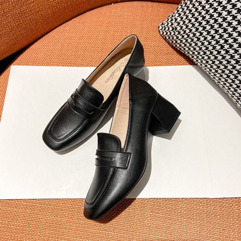 高級感 母の日 シープスキンの靴 ハイヒール ヒールパンプス 英伦風 おしゃれ 快適 シンプル スクエアヘッド 太ヒール ミドルヒール 百掛け OL通勤 小革靴