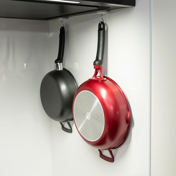 サーモス デュラブルシリーズ 炒め鍋 30cm レッド IH対応 KFH-030D R サーモス デュラブルシリーズ 炒め鍋 30cm レッド IH対応 KFM-030D R