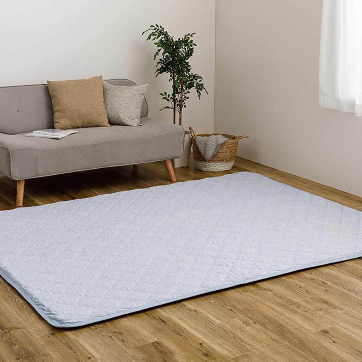 ラグ ラグパット 接触冷感 ピタ―ら 185x240cm 3畳 マット ラグマット ひんやりマット 長方形 冷感生地 ズレない 単品 ひんやり 清涼感 接触冷感素材 ズレにくい 洗濯できる ラグ ラグパット 接触冷感 ピタ―ら 185x240cm 3畳 マット ラグマット ひんやりマット 長方形 冷感生地 ズレない 単品 ひんやり 清涼感 接触冷感素材 ズレにくい 洗濯できる