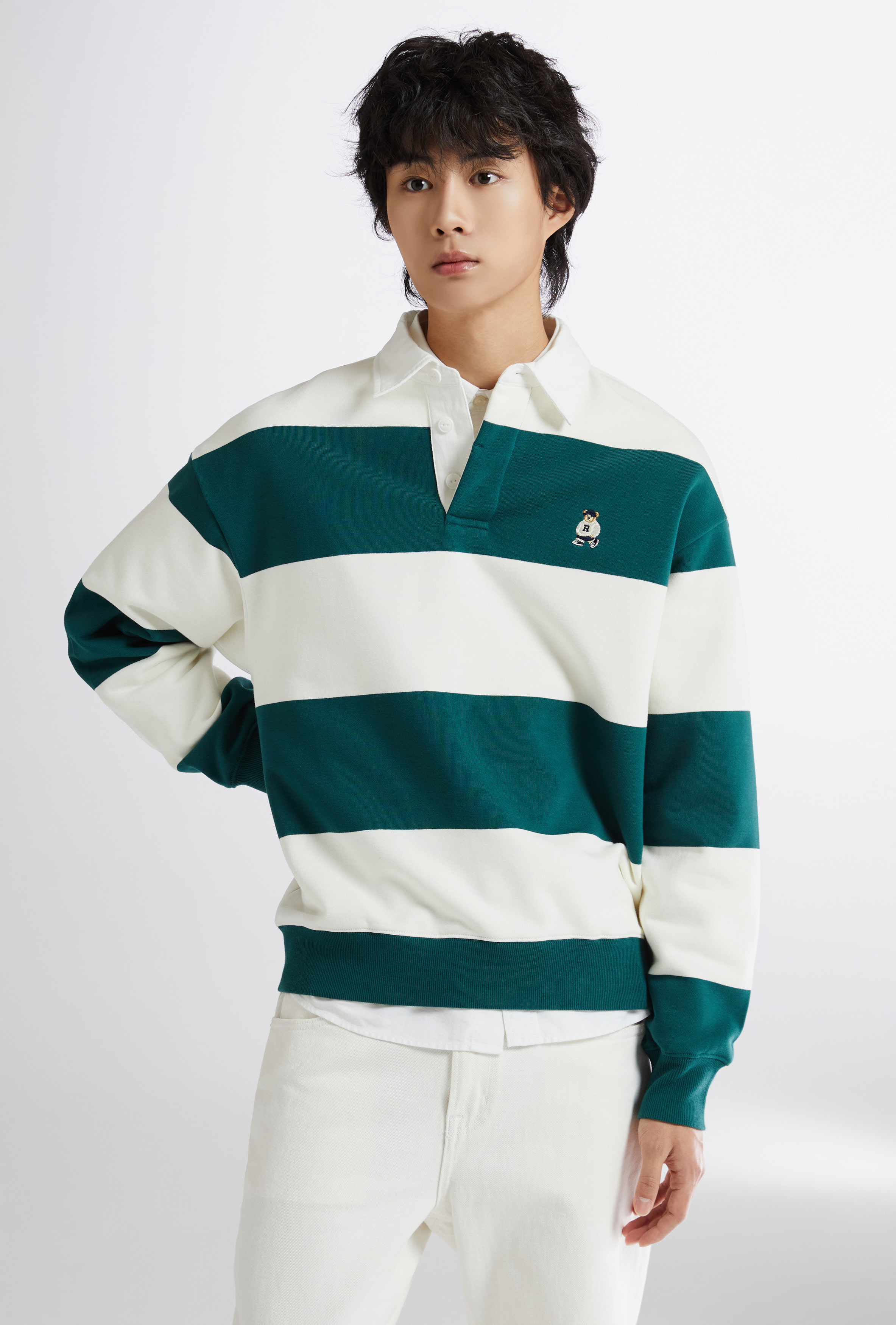 (Woody) Rugby Sweatshirt 2色 新商品 韓国人気 男女共用 カップルアイテム 肝節期 韓国ファッション ストリートファッション (Woody) Rugby Sweatshirt 2色 新商品 韓国人気 男女共用 カップルアイテム 肝節期 韓国ファッション ストリートファッション