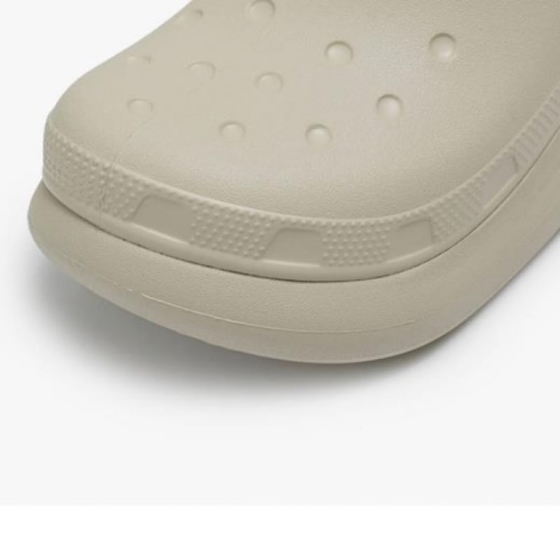 クロックスクラッシュブーツボーン 207946-2Y2 クロックスクラッシュブーツボーン 207946-2Y2