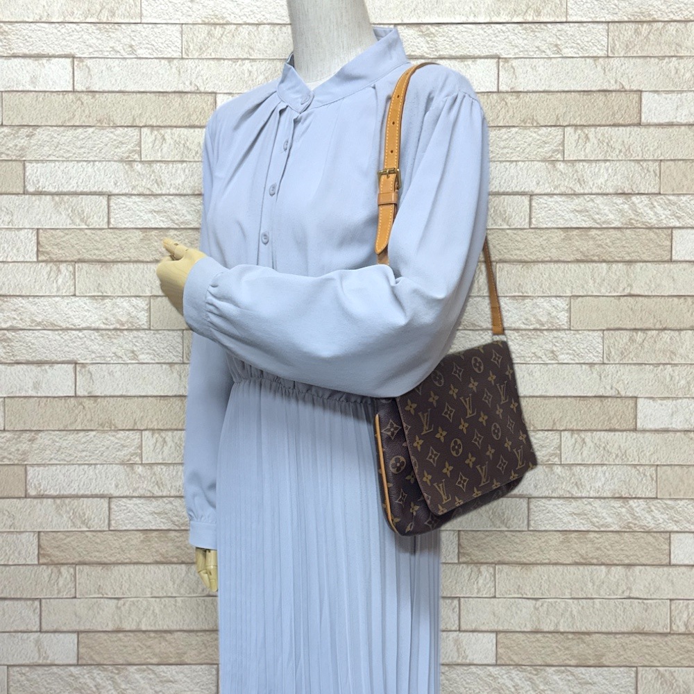 ルイヴィトン ミュゼットタンゴ ショート モノグラム ショルダーバッグ モノグラムキャンバス M51257 ブラウン LOUIS VUITTON 中古 ルイヴィトン ミュゼットタンゴ ショート モノグラム ショルダーバッグ モノグラムキャンバス M51257 ブラウン LOUIS VUITTON 中古