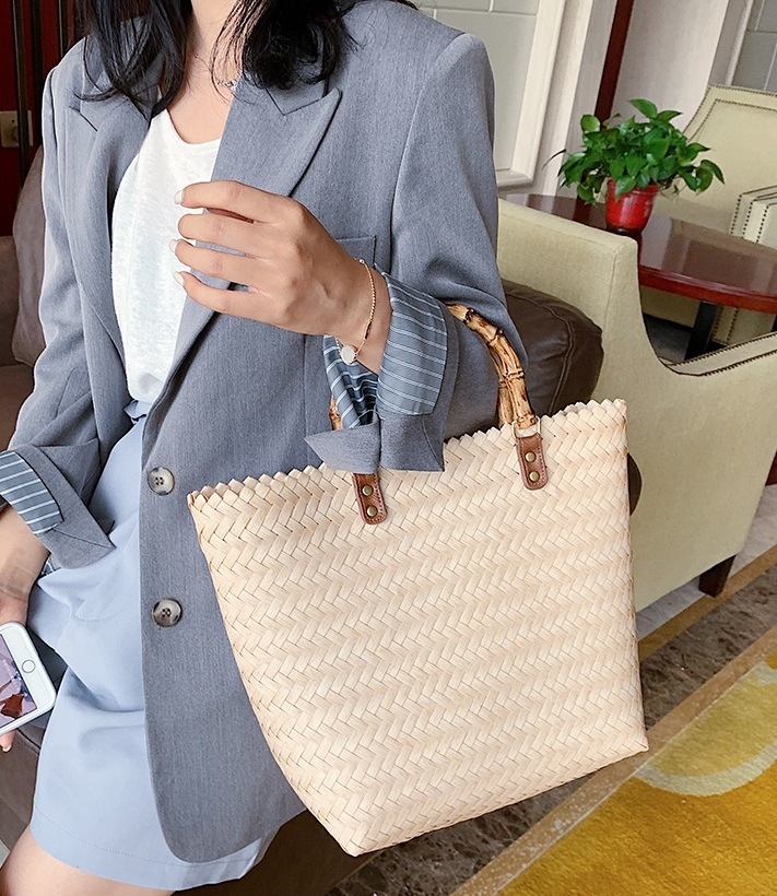 2色 ハンドバッグ かごバッグ レディース 手提げ サマーバッグ 軽量 大容量 カジュアル おしゃれ 旅行 ストラップ 大きい 大容量 大人可愛い シンプル カジュアル おしゃれ 無地 ベージュ ブラ 2色 ハンドバッグ かごバッグ レディース 手提げ サマーバッグ 軽量 大容量 カジュアル おしゃれ 旅行 ストラップ 大きい 大容量 大人可愛い シンプル カジュアル おしゃれ 無地 ベージュ ブラ