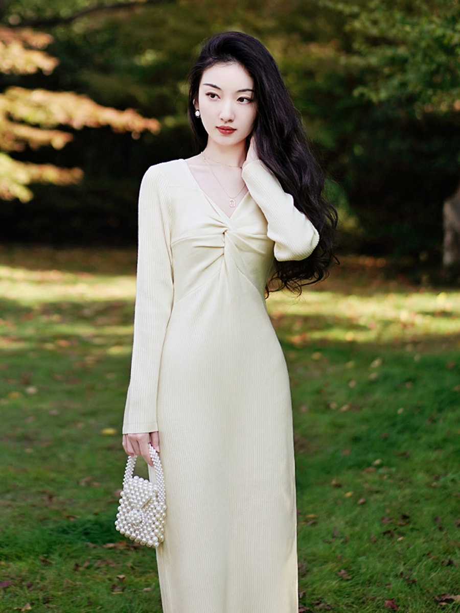 優しいフレンチvネックニット女性用2024年初秋新作スリムフィットインナースカートボトムロングスカート 優しいフレンチvネックニット女性用2024年初秋新作スリムフィットインナースカートボトムロングスカート