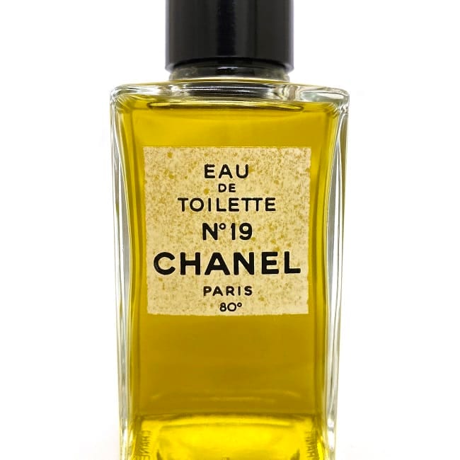 シャネル 香水 NO19 オードトワレ 開封済み 中古 CHANEL 100ml