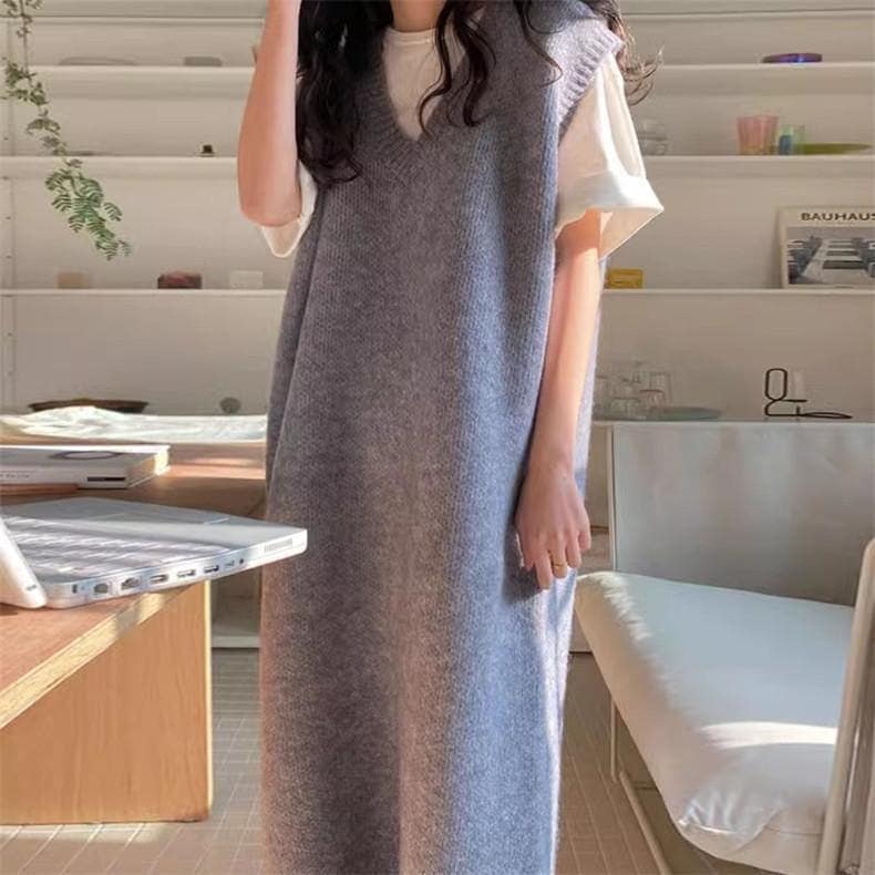 出荷が早い-ニット ロングベスト レディース ワンピース マキシ丈 ノースリーブワンピ ゆるっと大人のリラックスムード漂う 白いTシャツ別売り アイテム