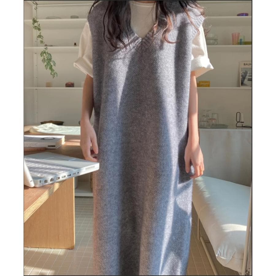 出荷が早い-ニット ロングベスト レディース ワンピース マキシ丈 ノースリーブワンピ ゆるっと大人のリラックスムード漂う 白いTシャツ別売り アイテム