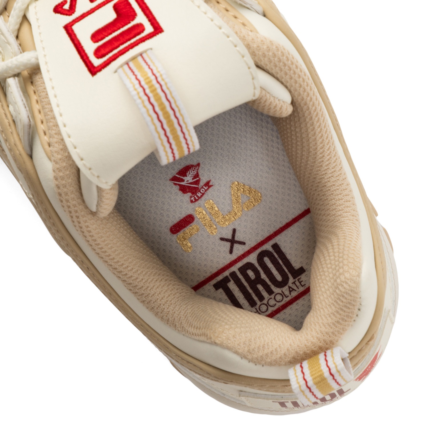 UFW24052124 DISRUPTOR II X TIROL MARSHMALLOW/SEMOLINA/RED