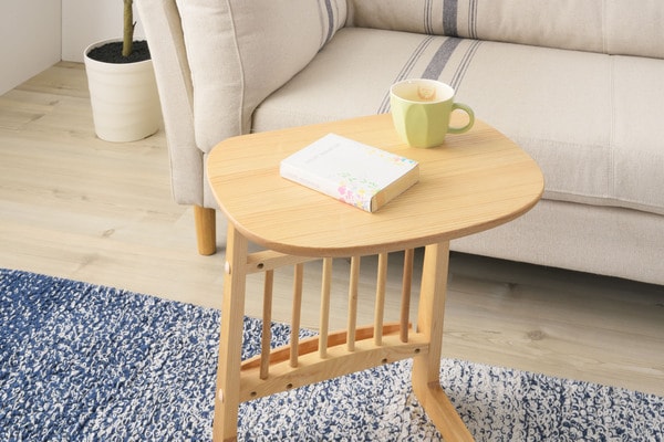 サイドテーブル 机 テーブル ベッド おしゃれ サイドラック ナイトテーブル カジュアル ソファサイド パソコン 寝室 リビング コの字型 ベッドサイドテーブル マガジンラック付き ナチュラル 北欧