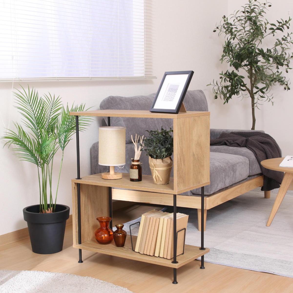 EZBO S字ディスプレイラック 幅60cm 3段 工具不要 ラック 棚 S字 収納 ディスプレイ 木目調 背面化粧 イジボ 組立簡単 A4 リビング 本棚 間仕切り 三段 ツイストロック EZBO S字ディスプレイラック 幅60cm 3段 工具不要 ラック 棚 S字 収納 ディスプレイ 木目調 背面化粧 イジボ 組立簡単 A4 リビング 本棚 間仕切り 三段 ツイストロック