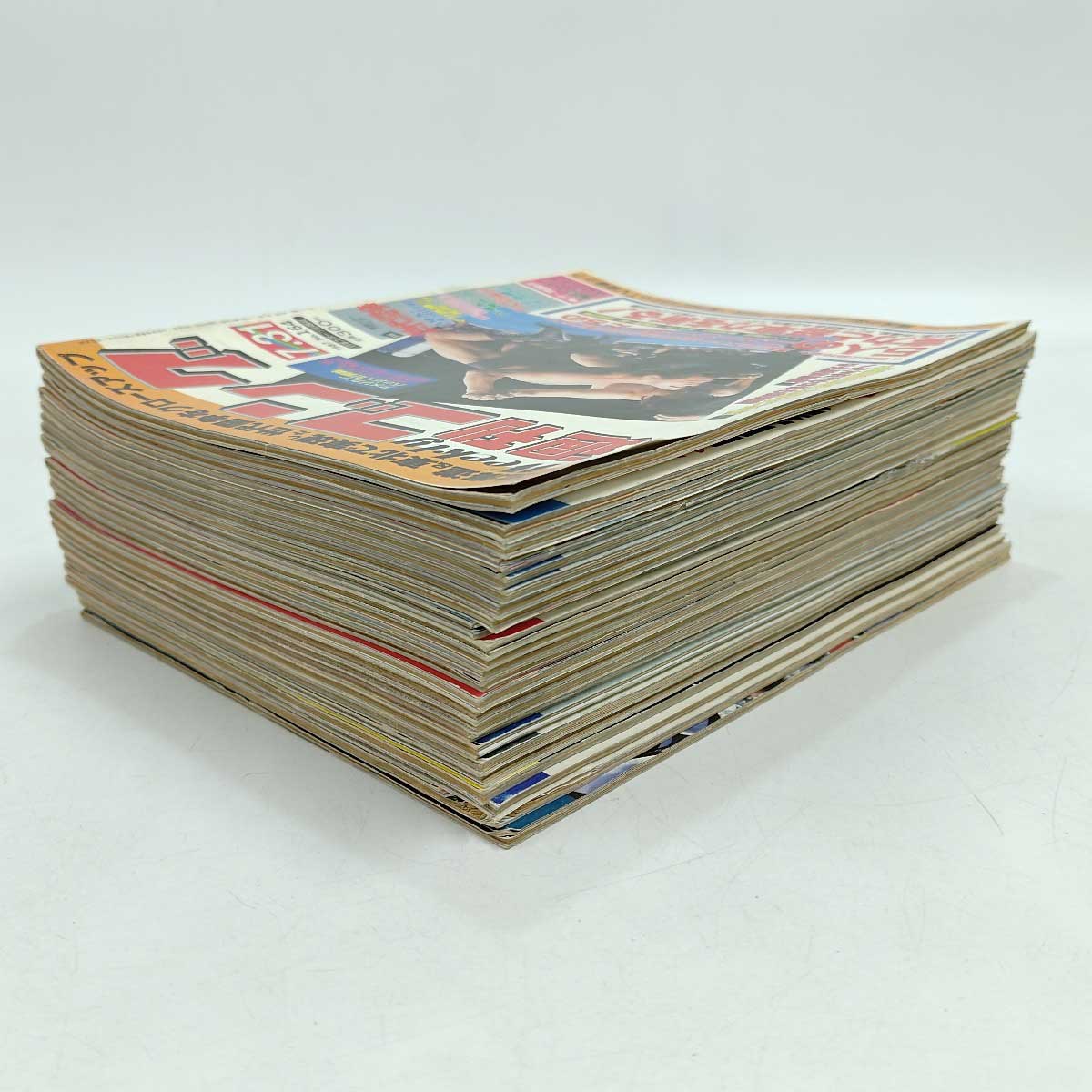 [77冊セット] 週刊ゴング プロレス 1986-1990 雑誌 前田日明 アントニオ猪木 ジャンボ鶴田 長州力 ハンセン セット まとめ 77冊セット] 週刊ゴング プロレス 1986-1990 雑誌 前田日明