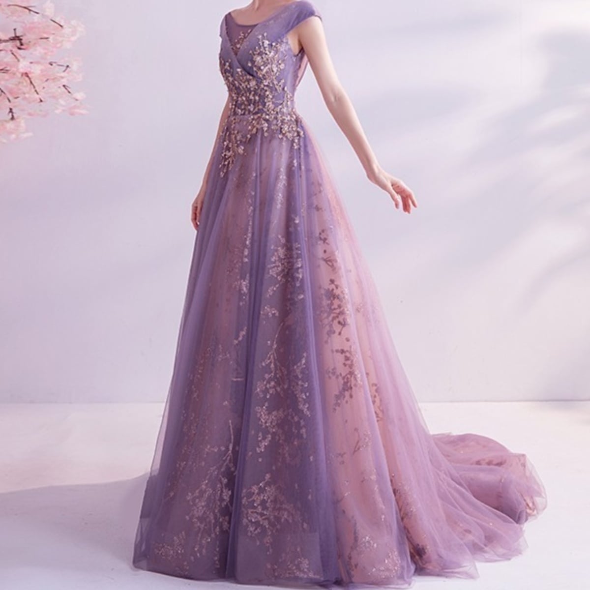 ドレス 衣装 ウエディングドレス 披露宴ドレス カラードレス ロングドレス 半袖 刺繡 ビジュー シースルー バックシャン フレア 切り替えデザイン ステージドレス 発表会 フレア かわいい