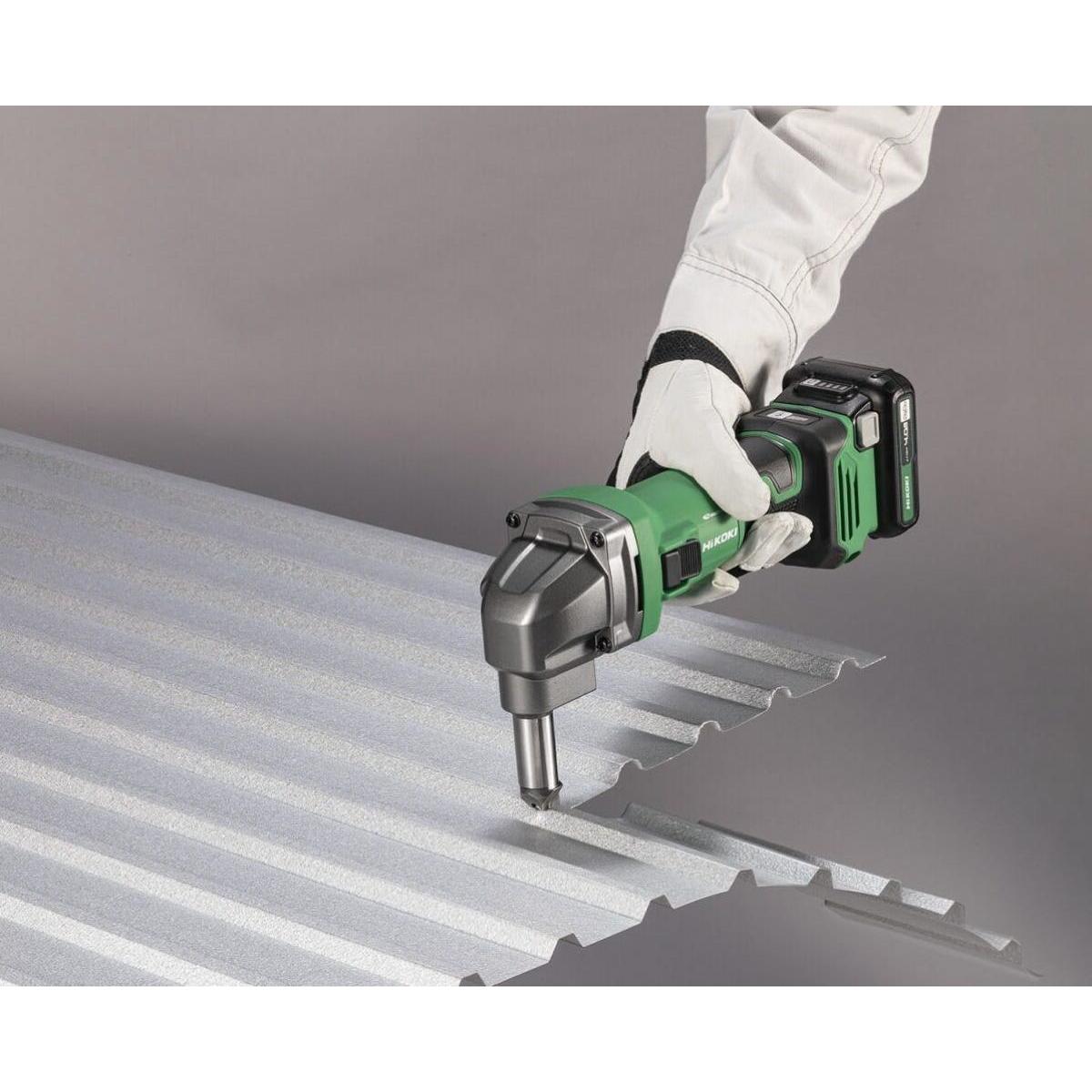 ハイコーキ HiKOKI 10.8V 充電式 ニブラ 【蓄電池・充電器・ケース付】 CN12DA(LS) 軽量 コンパクト 切断 工具 ハイコーキ HiKOKI 10.8V 充電式 ニブラ 【蓄電池・充電器・ケース付】 CN12DA(LS) 軽量 コンパクト 切断 工具