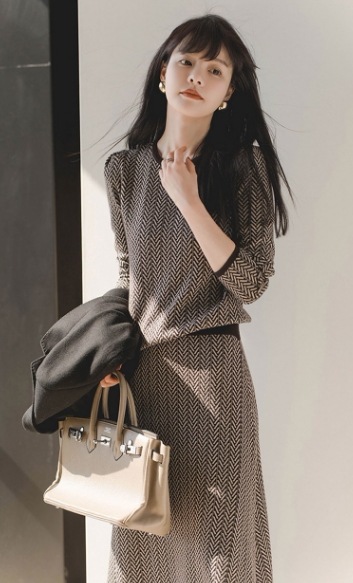 スカート セットアップ セーター ロングスカート ロング丈 袖あり 長袖 ラウンドネック 襟なし スリム 細身 プルオーバー ニット 大人可愛い きれいめ シンプル カジュアル 大人 上品 お洒落 スカート セットアップ セーター ロングスカート ロング丈 袖あり 長袖 ラウンドネック 襟なし スリム 細身 プルオーバー ニット 大人可愛い きれいめ シンプル カジュアル 大人 上品 お洒落