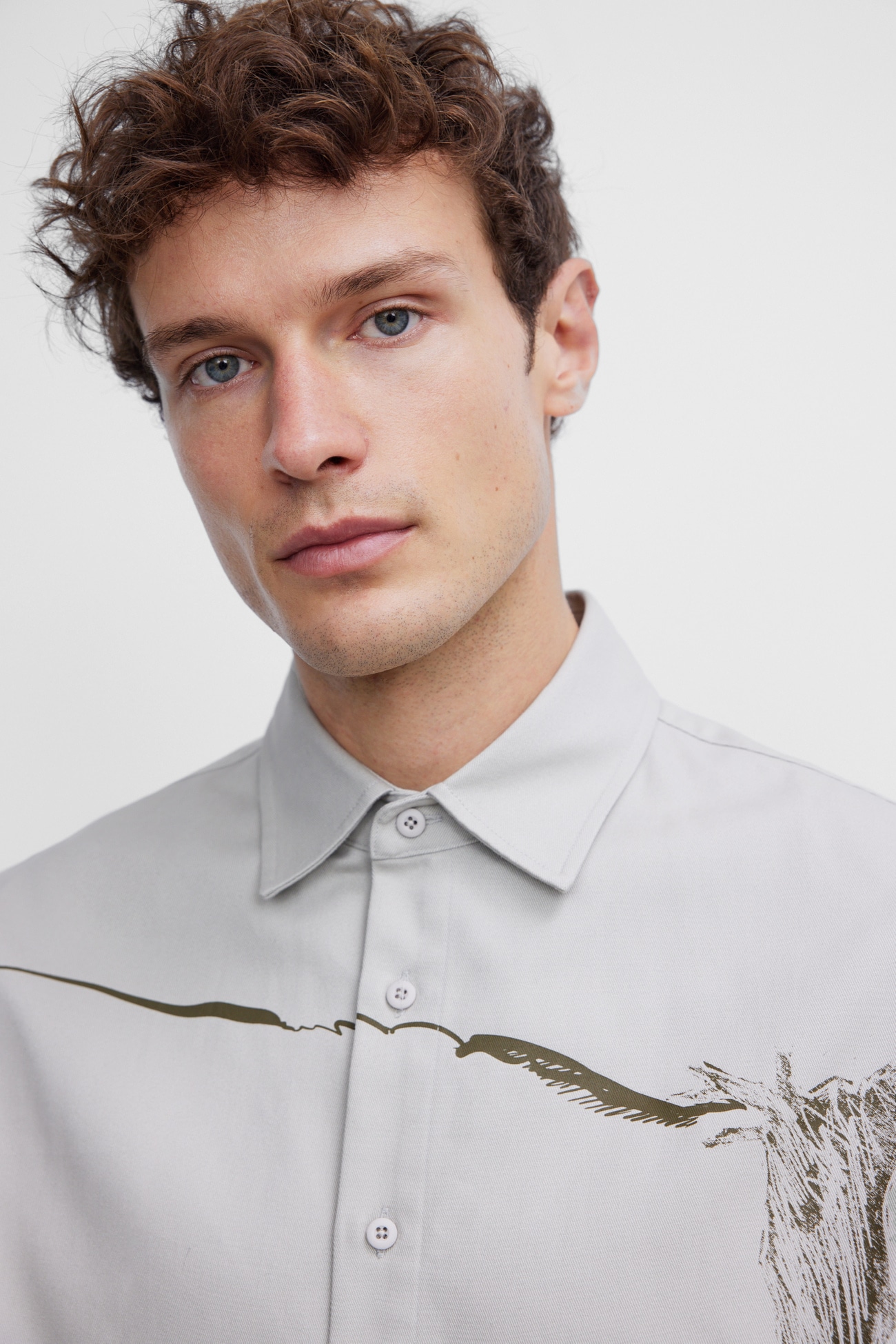 冬 メンズ ファッション 個性 プリント ルーズ コットン長袖シャツ 動物柄 個性的なデザイン カーキ S M L トップス シャツ 白シャツ 袖あり 長袖 きれいめ シンプル 大人 上品 おしゃれ