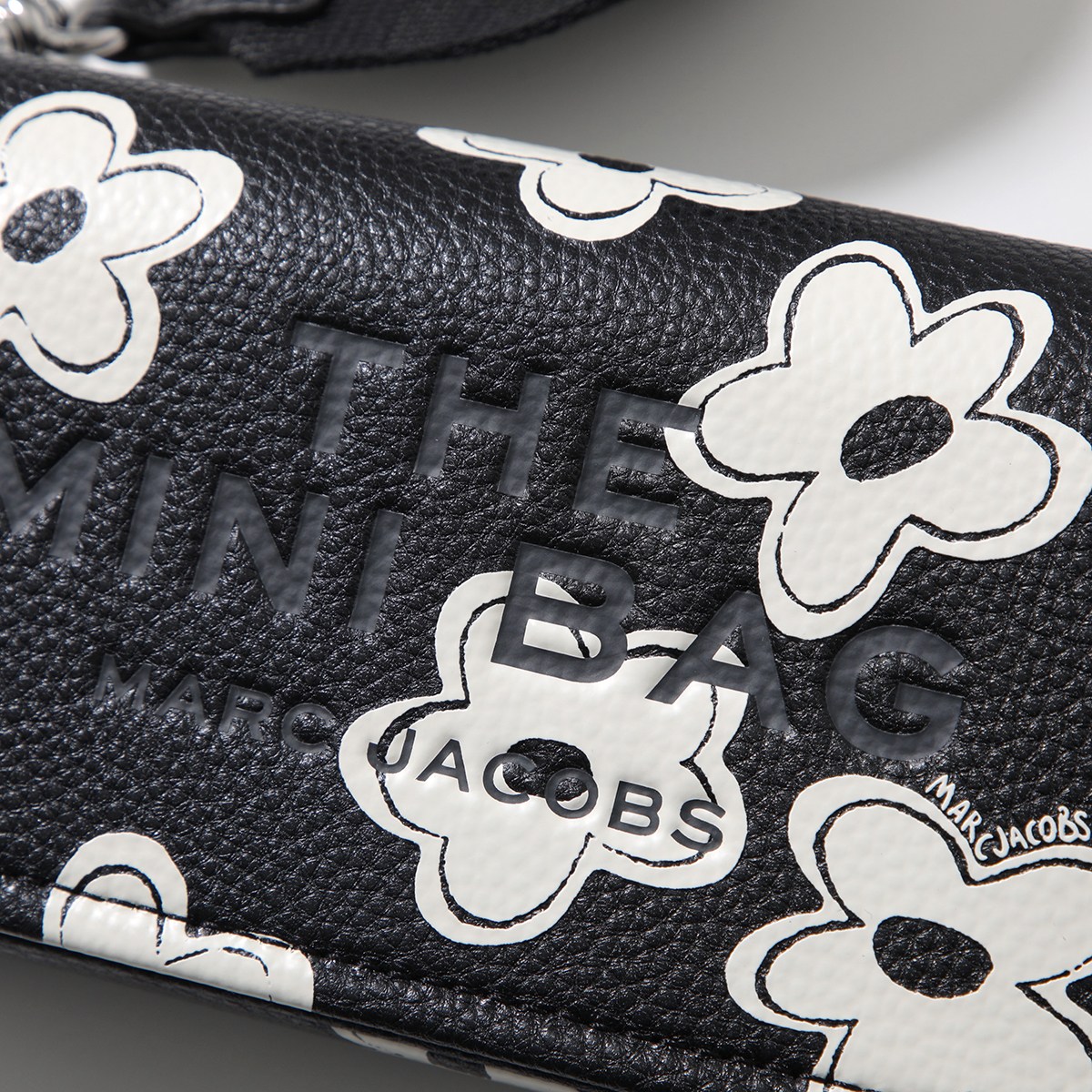 MARC JACOBS マークジェイコブス ショルダーバッグ 2S5SMN013S01 レディース レザー クロスボディ デイジー フラワー ロゴ 鞄 005/ 【mega】 MARC JACOBS マークジェイコブス ショルダーバッグ 2S5SMN013S01 レディース レザー クロスボディ デイジー フラワー ロゴ 鞄 005/ 【mega】