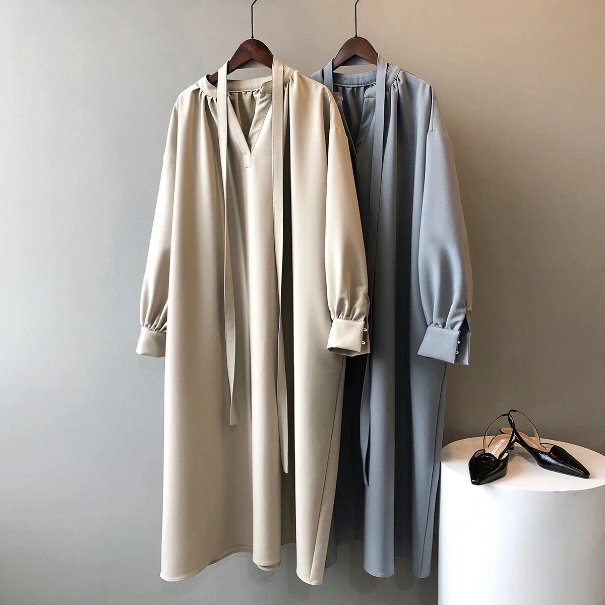 2024新作 高級感 長袖ワンピース レディース 気質 Vネック着痩せ ロングワンピース 大人 通勤 お洒落 韓国 ワンピース ウエスト引き締め 着痩せ ドレス 韓国 2024新作 高級感 長袖ワンピース レディース 気質 Vネック着痩せ ロングワンピース 大人 通勤 お洒落 韓国 ワンピース ウエスト引き締め 着痩せ ドレス 韓国