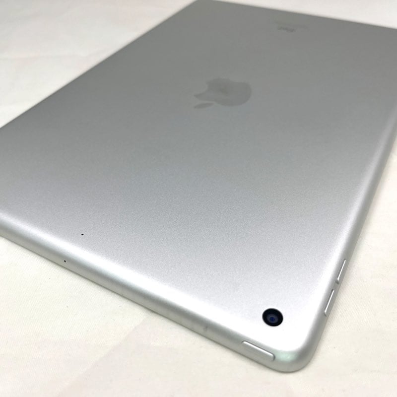 Qoo10] iPad（第8世代） Wi-Fi 本体