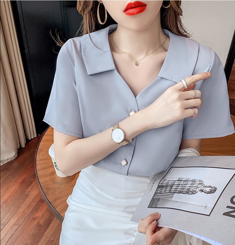 トップス シャツ ブラウス 袖あり 半袖 Vネック 襟付き シフォン 快適 着心地 かわいい 大人可愛い きれいめ シンプル カジュアル 大人 上品 おしゃれ レトロ 大人女子 こなれ感 ラフ