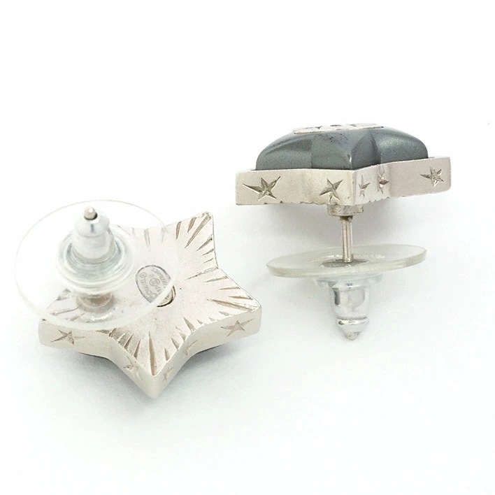 【美品】シャネル ココマーク スターモチーフ スタッドタイプ プラスチック/樹脂 【ピアス】 【美品】シャネル ココマーク スターモチーフ スタッドタイプ プラスチック/樹脂 【ピアス】