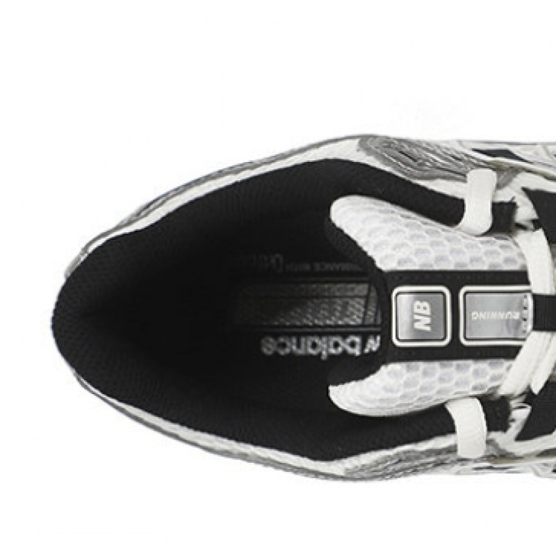 ニューバランススニーカー 1906R シルバーメタリックブラック ニューバランススニーカー 1906R シルバーメタリックブラック