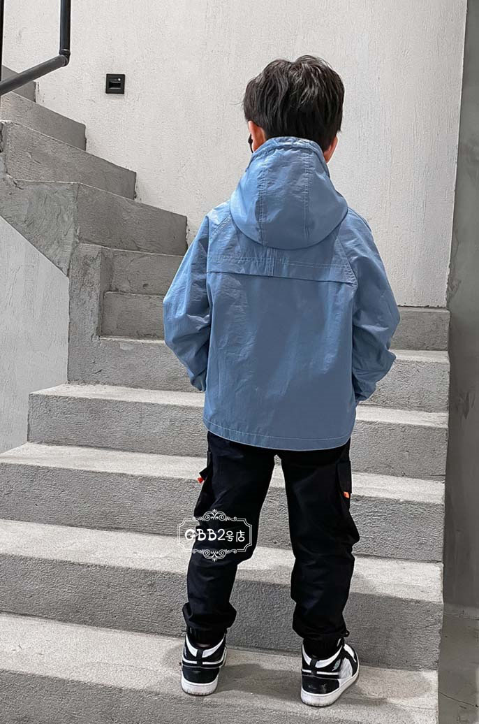 【即納】キッズ アウター トレンチコート ジャケット 男の子 春秋 フード付き 子供服 子供コート 通学 長袖 アウトドア おしゃれ 子ども服 キッズコート お出かけ 可愛い ジュニア服 通学 ブルー 【即納】キッズ アウター トレンチコート ジャケット 男の子 春秋 フード付き 子供服 子供コート 通学 長袖 アウトドア おしゃれ 子ども服 キッズコート お出かけ 可愛い ジュニア服 通学 ブルー