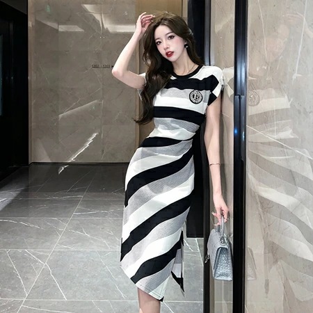 リゾートワンピース リゾートワンピ ひざ丈 沖縄 ハワイ グアム 韓国 ファッション レディース 春 夏 秋 パーティー お呼ばれ コーデ セクシー 20代 30代 40代 50代 2025 リゾートワンピース リゾートワンピ ひざ丈 沖縄 ハワイ グアム 韓国 ファッション レディース 春 夏 秋 パーティー お呼ばれ コーデ セクシー 20代 30代 40代 50代 2025