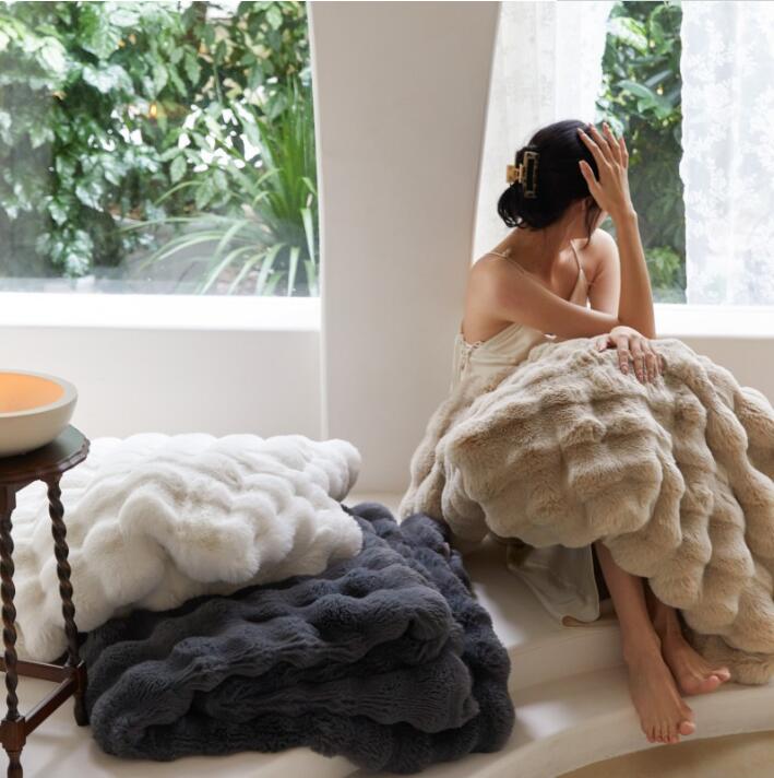 【本日限定】ブランケット 掛毛布 160*200cm 秋冬 大判 厚手 高級感 フェイクファー ふわふわ 暖かい シングル セミダブル 防寒対策 毛布 ひざ掛け 昼寝 北欧 ギフト プレゼント 膝掛け