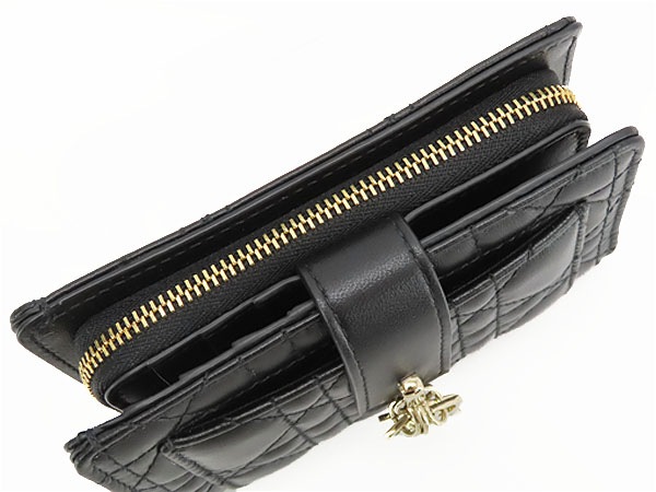 超美品クリスチャンディオールレディディオールカナージュマイディオールディタニーウォレット二つ折り財布ブラック 超美品クリスチャンディオールレディディオールカナージュマイディオールディタニーウォレット二つ折り財布ブラック