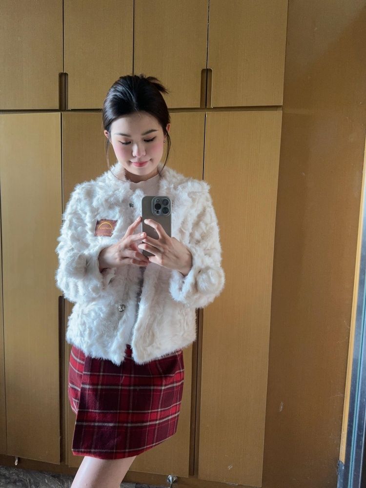 冬の雰囲気韓系お正月着回しセットアップスカートモコモコパイル保温カーディガンコートレトロ赤半身スカート女 冬の雰囲気韓系お正月着回しセットアップスカートモコモコパイル保温カーディガンコートレトロ赤半身スカート女