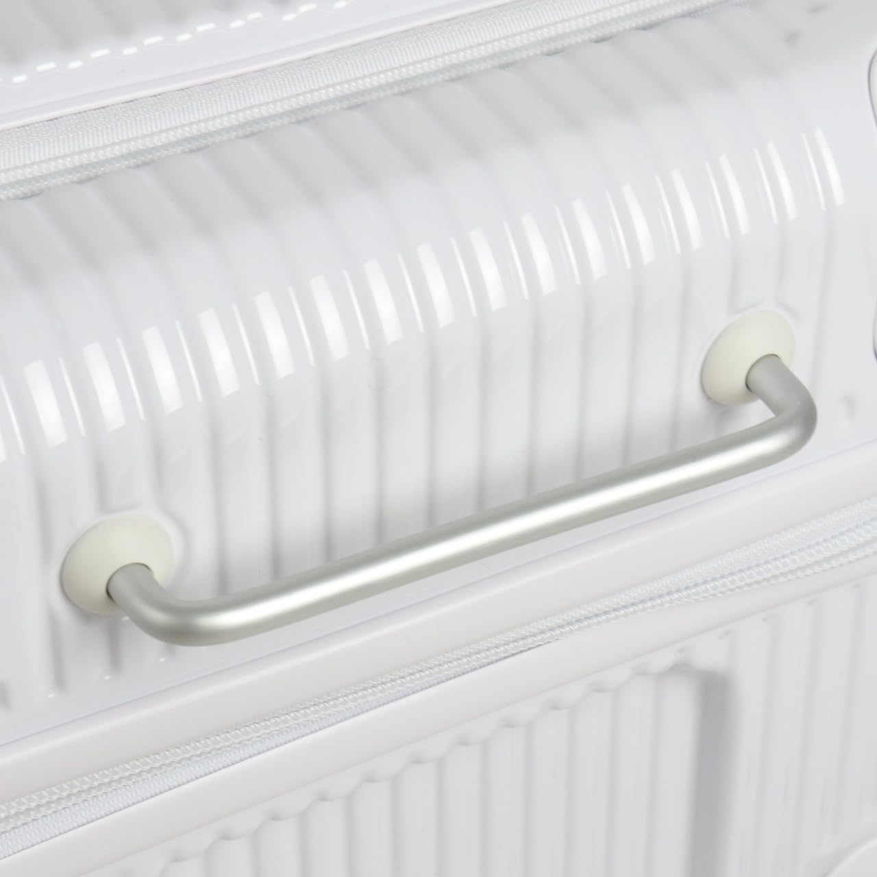 イノベーター スーツケース ベーシック 5.2kg サンドベージュ