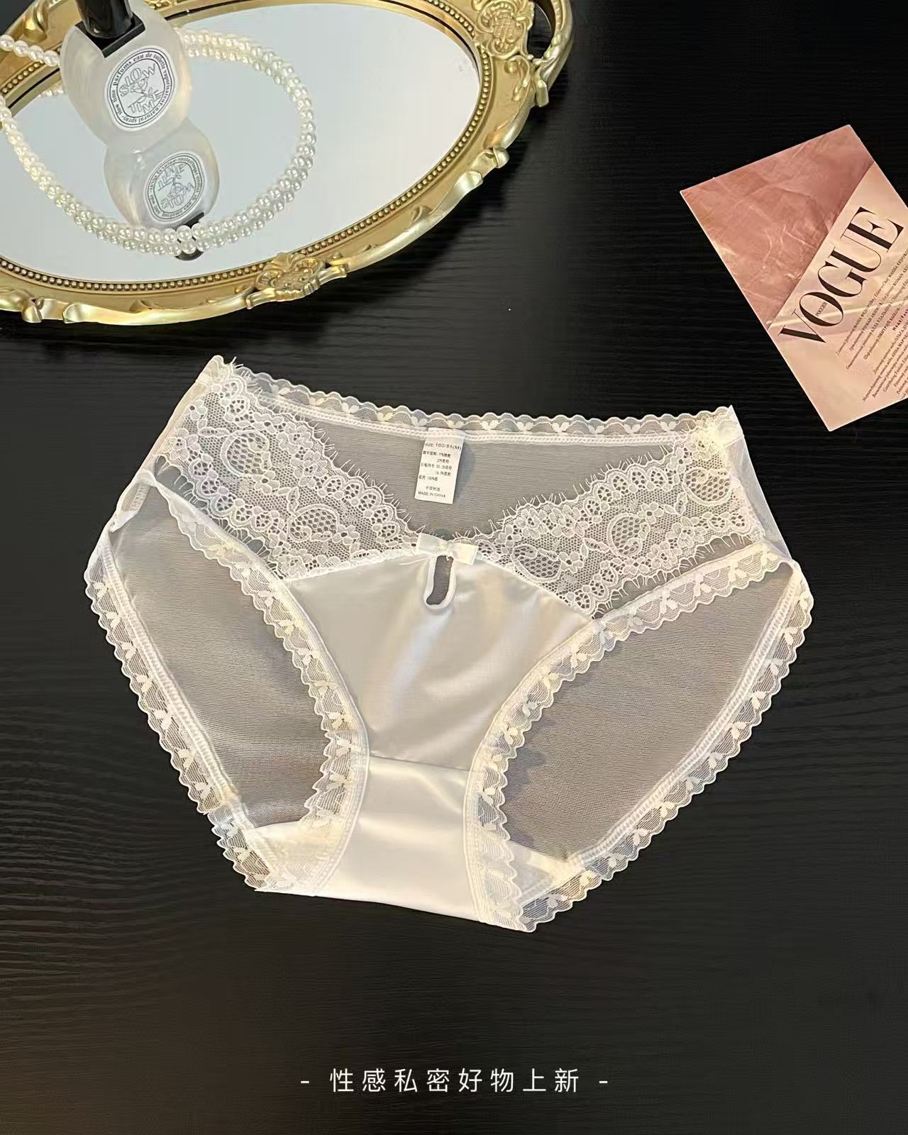 【1点ご購入 で10点プレゼントいたします】レースパンツ薄手ウエスト透かし透かした純綿股間で誘惑サテンパンツ女