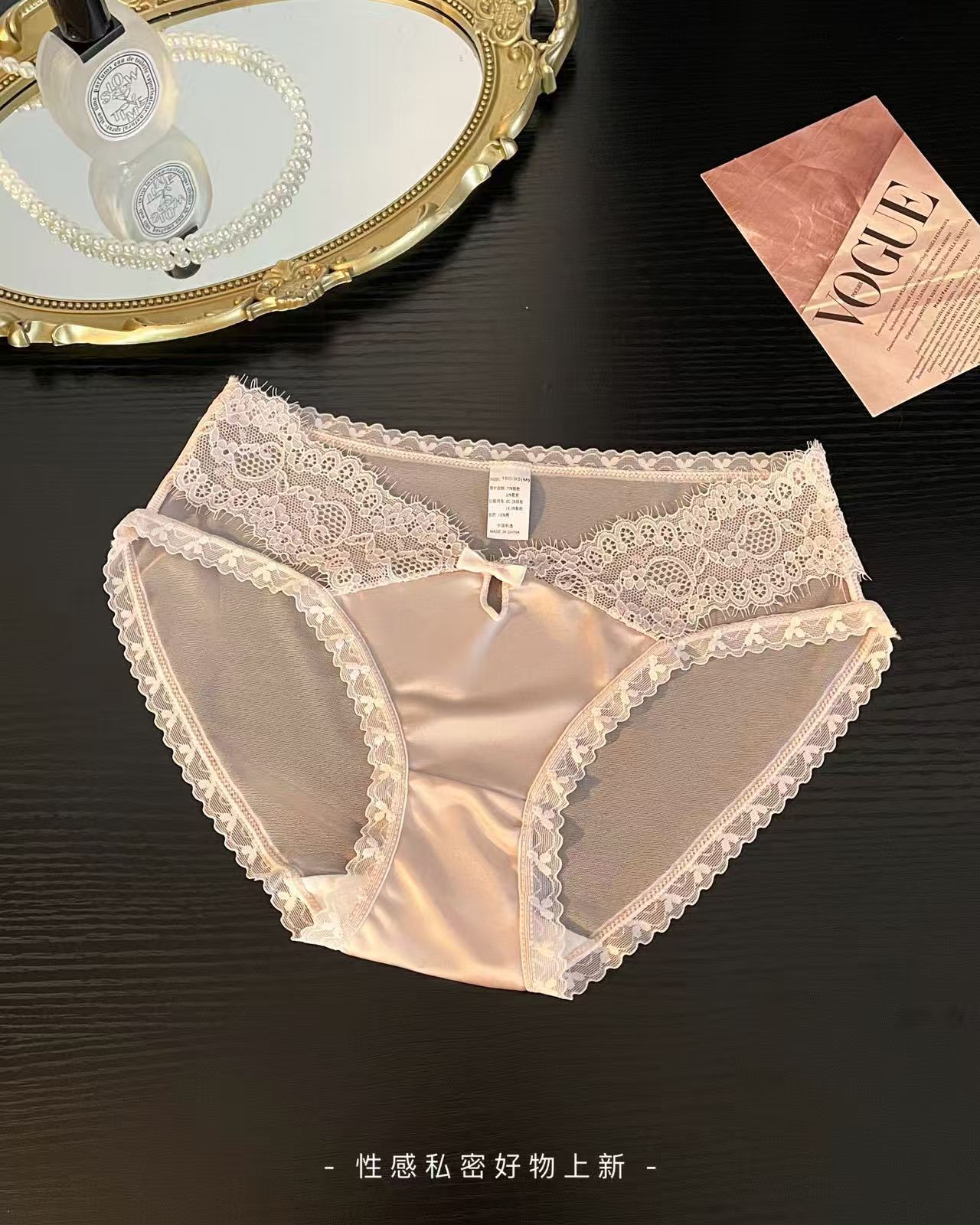 【1点ご購入 で10点プレゼントいたします】レースパンツ薄手ウエスト透かし透かした純綿股間で誘惑サテンパンツ女