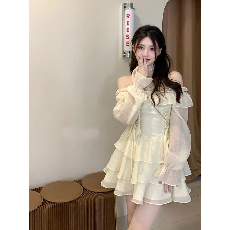 セクシーなオフショルダーのホットガールドレス2022妖精ワンショルダータイウエストフリルケーキスカート女性 セクシーなオフショルダーのホットガールドレス2022妖精ワンショルダータイウエストフリルケーキスカート女性