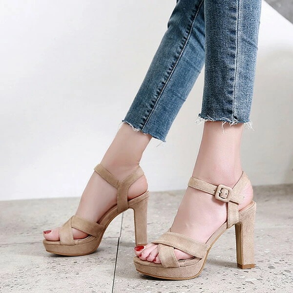 【夏セール!】サンダル ハイヒール ヒール10cm 着心地よい 太ヒール クロスストラップサンダル 安定感 小さいサイズ レディース ブラック ヒール サンダル 大きいサイズ 靴 女性 大人 春夏 歩 【夏セール!】サンダル ハイヒール ヒール10cm 着心地よい 太ヒール クロスストラップサンダル 安定感 小さいサイズ レディース ブラック ヒール サンダル 大きいサイズ 靴 女性 大人 春夏 歩