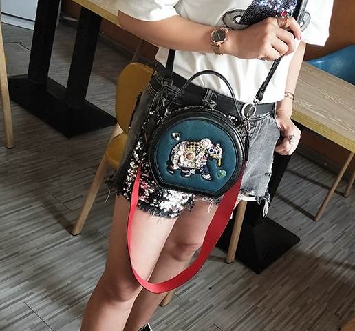 バッグ かばん 鞄 レディースバッグ ハンドバッグ ショルダーバッグ ミニバッグ コンパクト ビジュー 刺 かわいい 大人可愛い きれいめ シンプル カジュアル 大人 上品 おしゃれ かっこいい レト