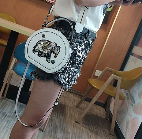 バッグ かばん 鞄 レディースバッグ ハンドバッグ ショルダーバッグ ミニバッグ コンパクト ビジュー 刺 かわいい 大人可愛い きれいめ シンプル カジュアル 大人 上品 おしゃれ かっこいい レト